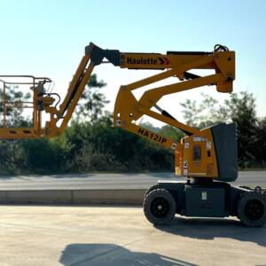 piattaforma articolata gialla