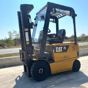 carrello elevatore frontale elettrico - muletto caterpillar 25